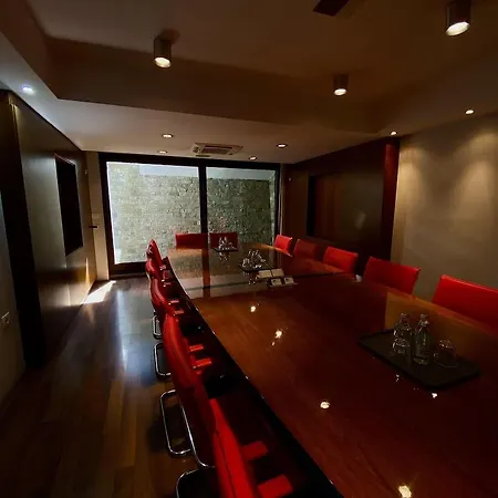 Dolce International Hotel 4*