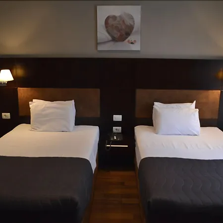 ホテル Dolce International