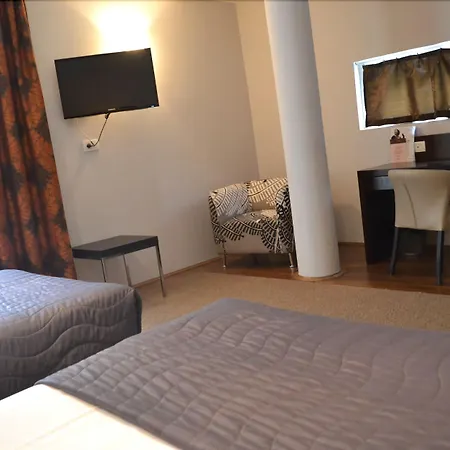 Dolce International Hotel 4*