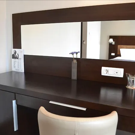 Dolce International 4*