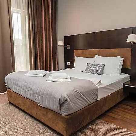 Hotel Dolce International
