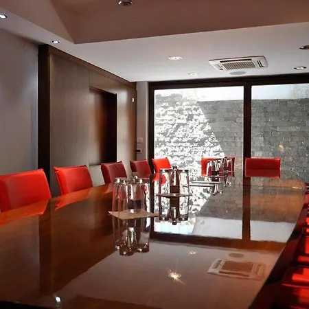 Dolce International Hotel